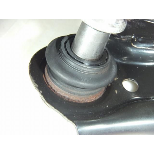 N-BOX DBA-JF1 右フロントロアアーム 純正品番51350-TY0-010 管理番号