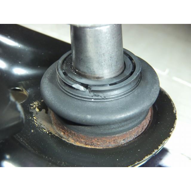 N-BOX DBA-JF1 右フロントロアアーム 純正品番51350-TY0-010 管理番号