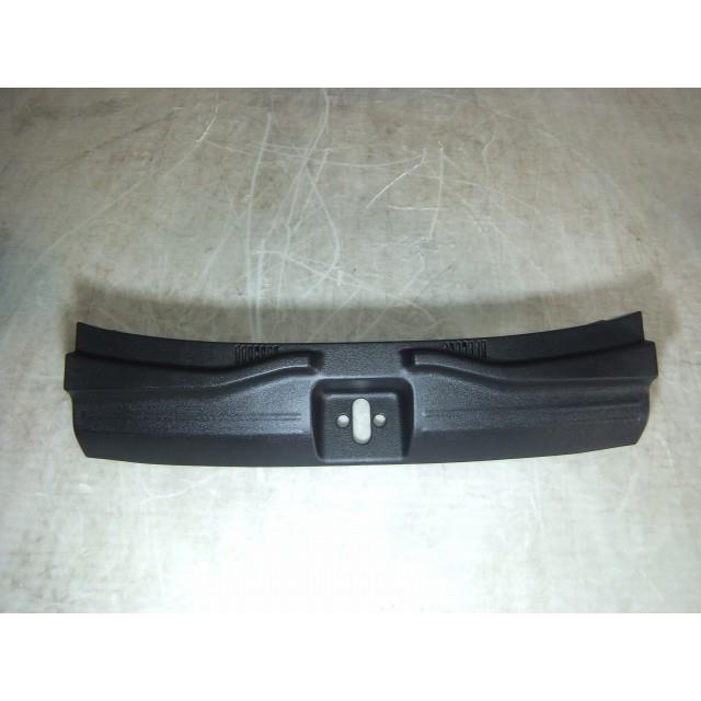 N-BOX DBA-JF1 リアエンドパネル 純正品番84640-TY0-901ZB 管理番号