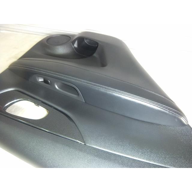 エクストレイル DAA-HNT32 左リアドアトリム 内張り 純正品番82901
