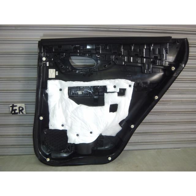 エクストレイル DAA-HNT32 左リアドアトリム 内張り 純正品番82901