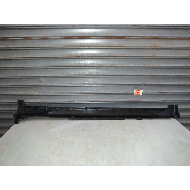 エクストレイル DAA-HNT32 左サイドステップ 純正品番76851-4CE0A 管理