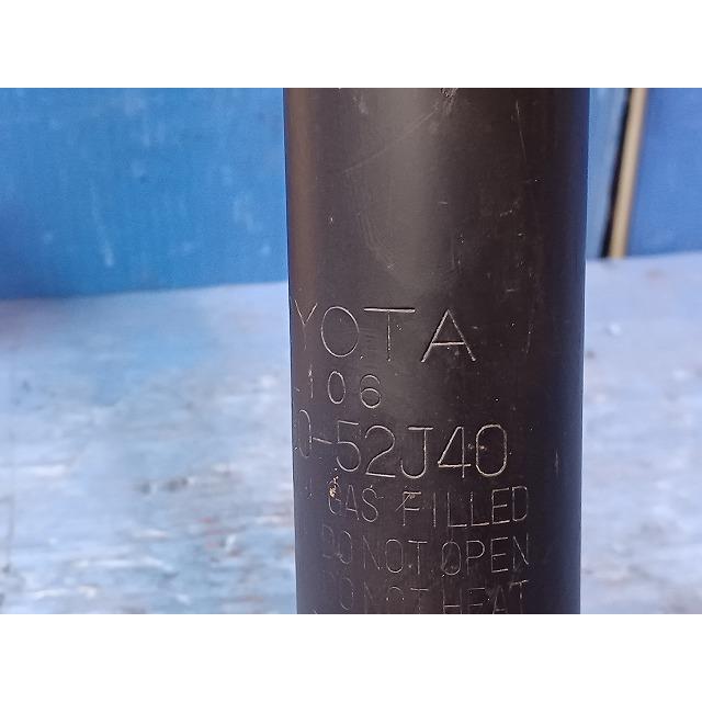 SPADE スペイド DBA-NCP141 左リアショックアブソーバー 純正品番48530