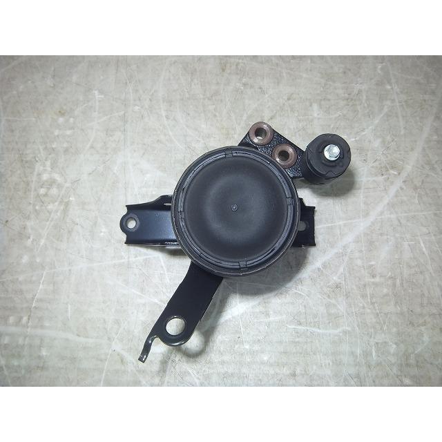 SPADE スペイド DBA-NCP141 エンジンマウント 純正品番12305