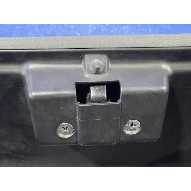 ミニキャブ GBD-U61V グローブBOX グローブボックス 純正品番MR785481