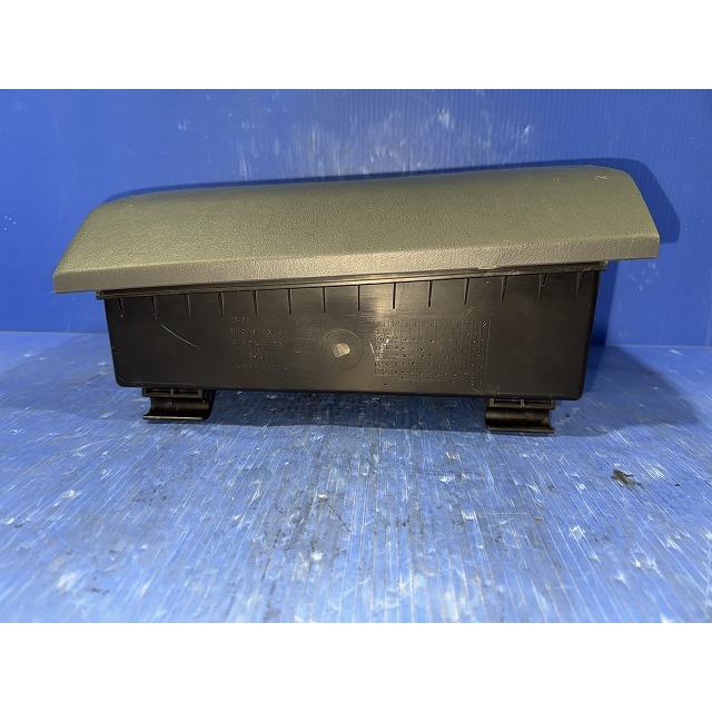 ミニキャブ GBD-U61V グローブBOX グローブボックス 純正品番MR785481