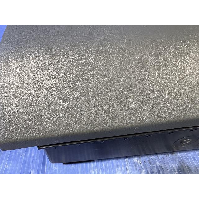 ミニキャブ GBD-U61V グローブBOX グローブボックス 純正品番MR785481