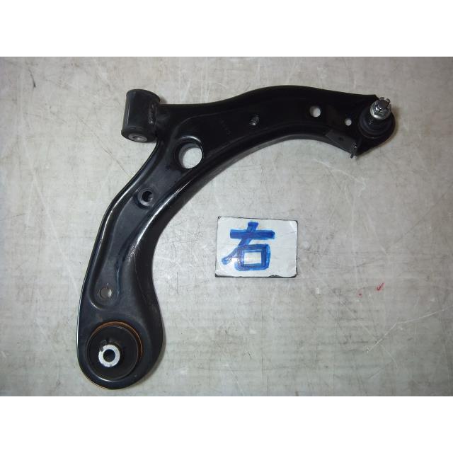 N-BOX DBA-JF1 右フロントロアアーム 純正品番51350-TY0-010 管理番号