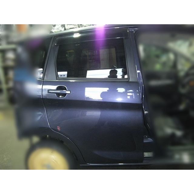 デイズ DBA-B21W 右リアドア カラー番号V09 パープリッシュネイビー