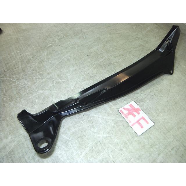 フィット 6AA-GR3 左フロントフェンダーエンクロージャー 純正品番
