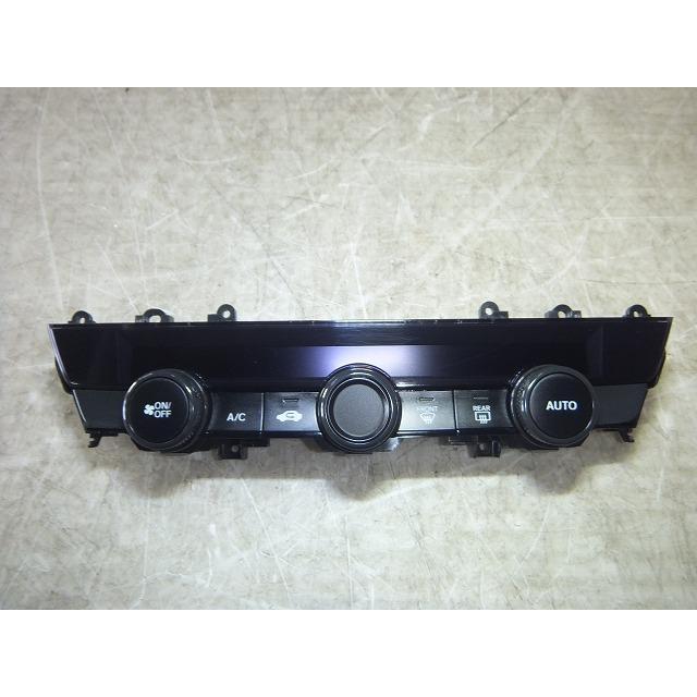 フィット 6AA-GR3 エアコンスイッチ ヒータースイッチ 純正品番79610