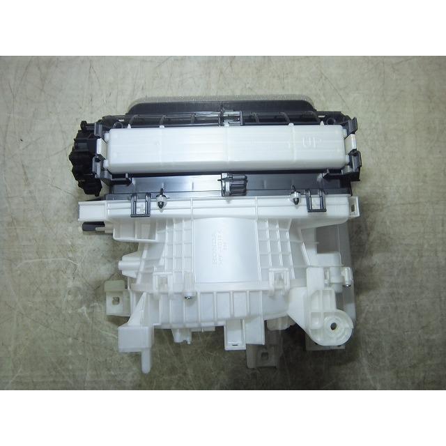 フィット 6AA-GR3 ブロアーモーターケース 純正品番79305-TZA フィット 6AA-GR3 ブロアーモーターケース 純正品番79305-TZA