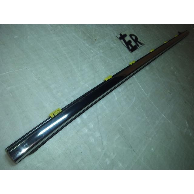 N-ONE DBA-JG1 左リアドアアウター水切りモール 純正品番72950-T4G-J02