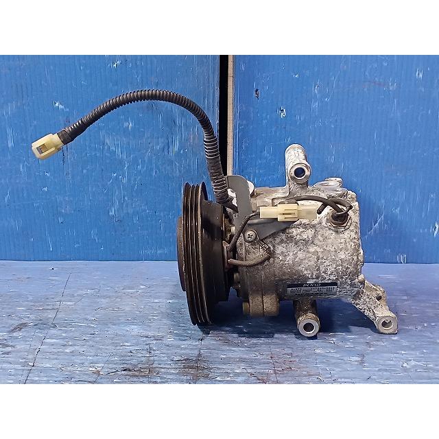 タント DBA-L375S エアコンコンプレッサー A/C AC 純正品番88320-B2020