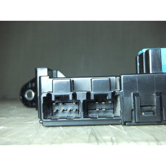 クラウン DAA-AWS210 ヒューズボックス ジャンクションブロック 室内側
