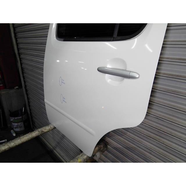 ミラ（ダイハツ） ミラココア DBA-L675S 左リアドア カラー番号W24