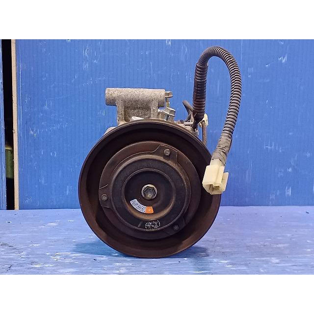 タント DBA-L375S エアコンコンプレッサー A/C AC 純正品番88320-B2020