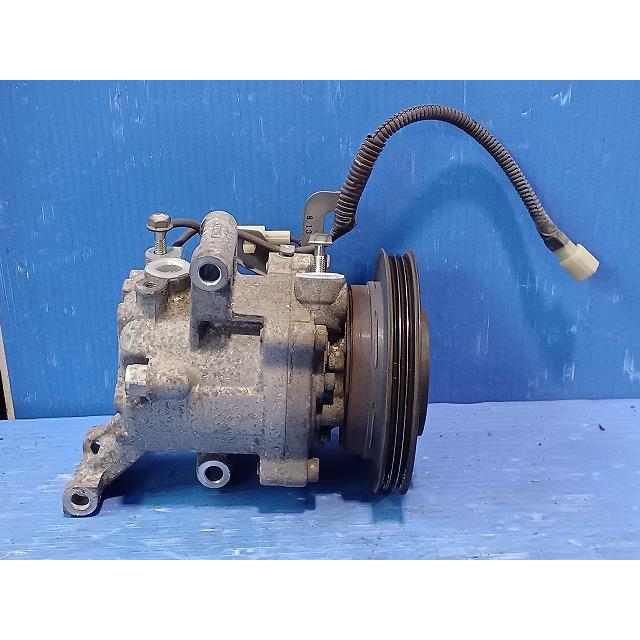 タント DBA-L375S エアコンコンプレッサー A/C AC 純正品番88320-B2020