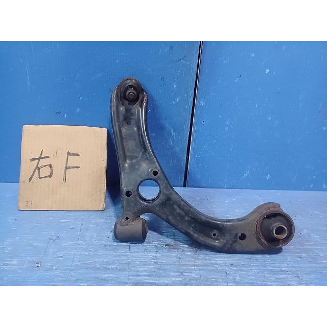 velestia フロントロアアーム　ミラココア　L675S ダイハツ（DAIHATSU） ミラココア L675S ロアアーム フロント 左右