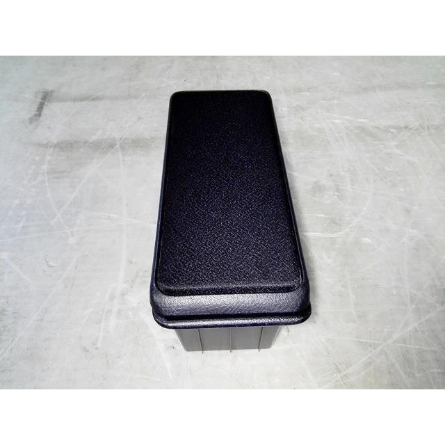 タント DBA-LA600S アームレスト 純正品番72810-B2680-C2 管理番号