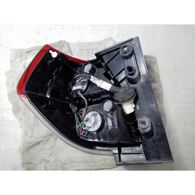 ソリオ DBA-MA15S 右テールランプ ブレーキランプ ストップランプ 純正