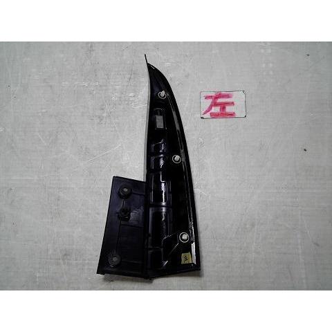 ソリオ DBA-MA15S 左テールランプガーニッシュ 純正品番77130-54M00
