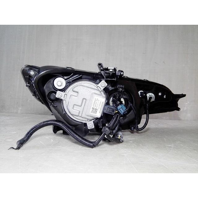 フィット DBA-GK3 左ヘッドランプ 左ヘッドライト 純正品番33150-T5A