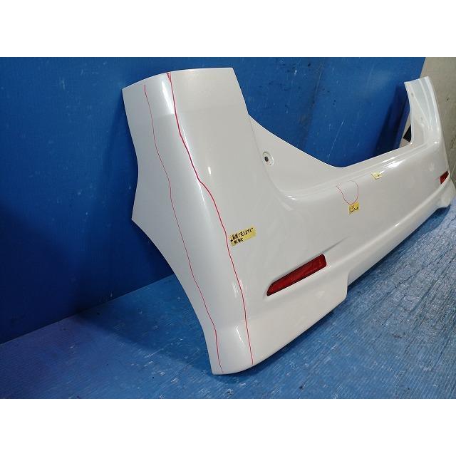 タント CBA-L375S リアバンパー カラー番号W24 パールホワイトIII 純正