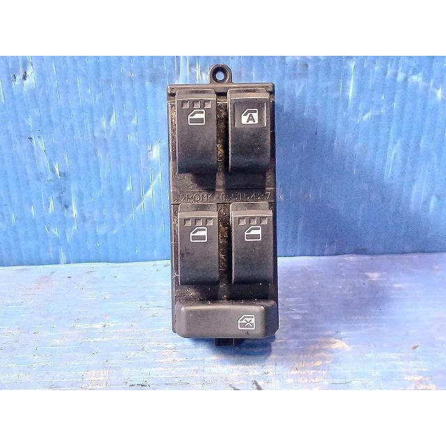 タント タントエグゼ DBA-L455S パワーウインドウスイッチ 純正品番