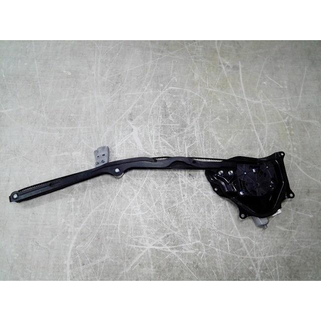 タント DBA-LA600S 右パワースライドドアモーター 純正品番85005-B2010