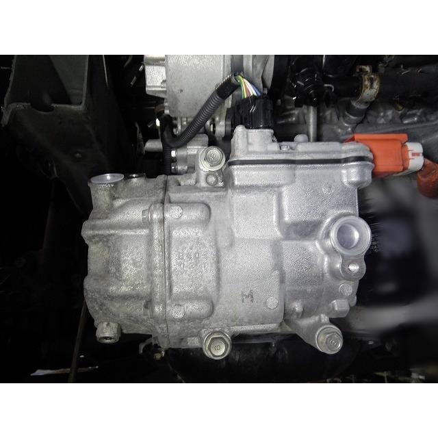 アクア DAA-NHP10 エアコンコンプレッサー A/C AC 純正品番88370-52010
