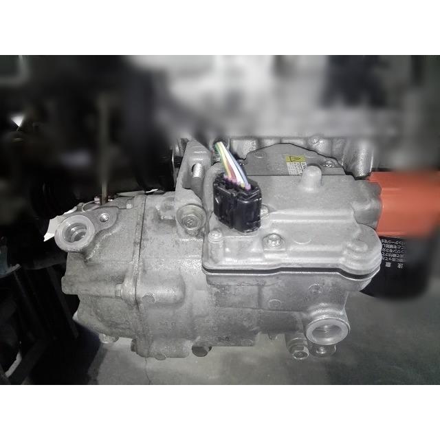 アクア DAA-NHP10 エアコンコンプレッサー A/C AC 純正品番88370-52010