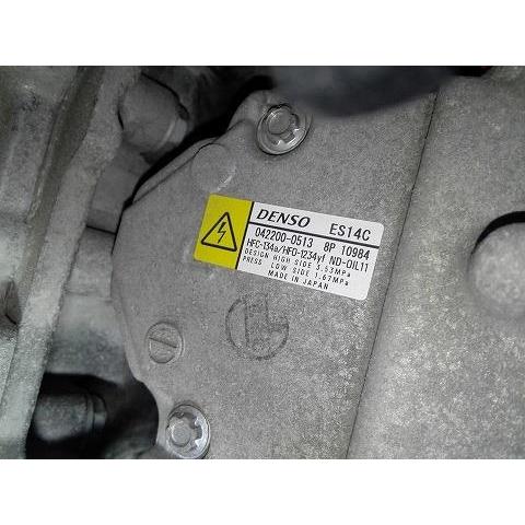 アクア DAA-NHP10 エアコンコンプレッサー A/C AC 純正品番88370-52010