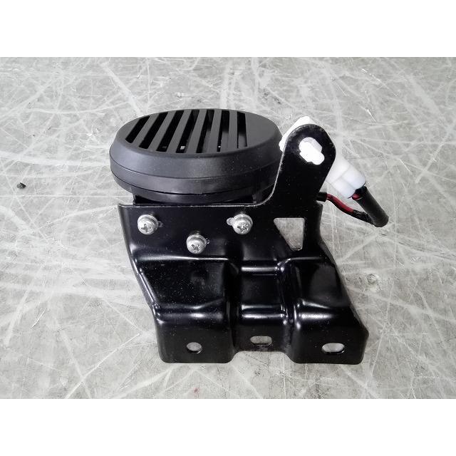 アクア DAA-NHP10 ビークルアプローチングスピーカー 純正品番86570