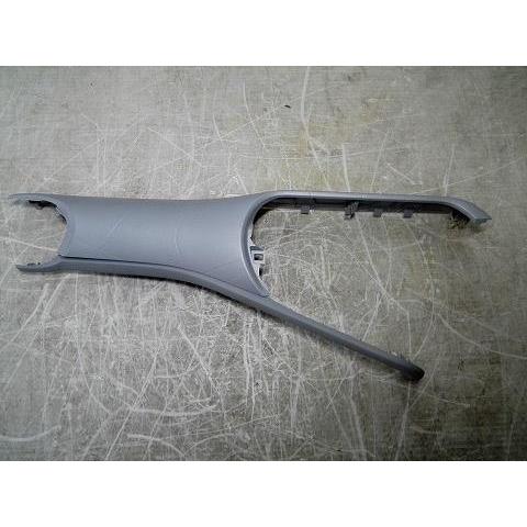アクア DAA-NHP10 インパネガーニッシュ 純正品番55474-52050-B0 管理