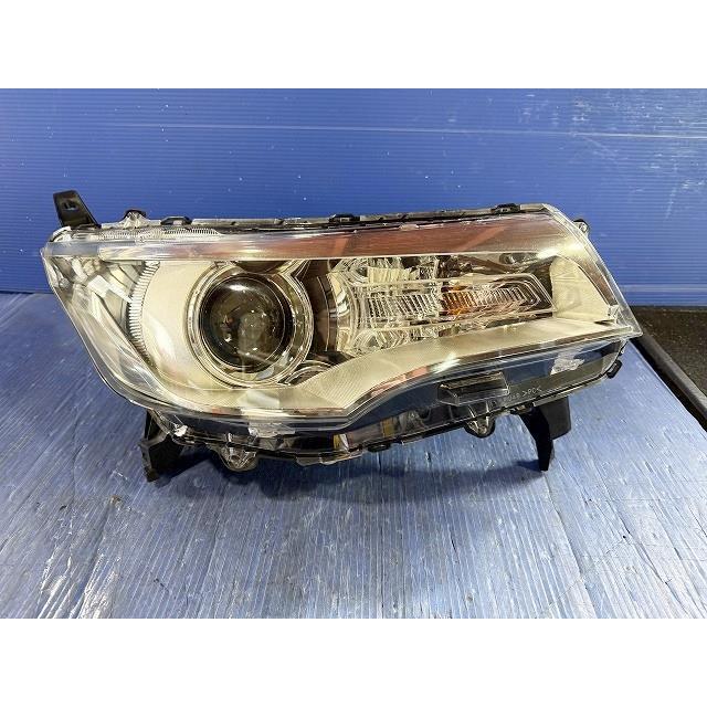 日産　デイズ　右ヘッドライト デイズ DBA-B21W 右ヘッドランプ 右ヘッドライト 純正品番26010-6A02K