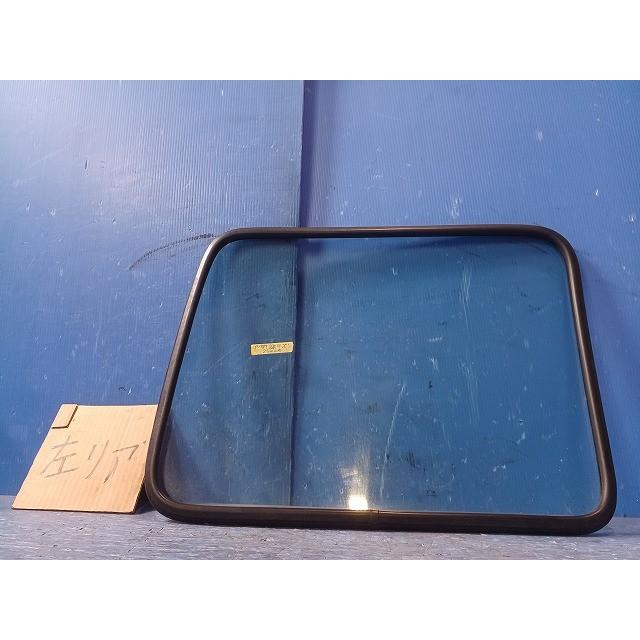 サンバー LE-TV1 左クォーターガラス 純正品番65219TC010 管理番号