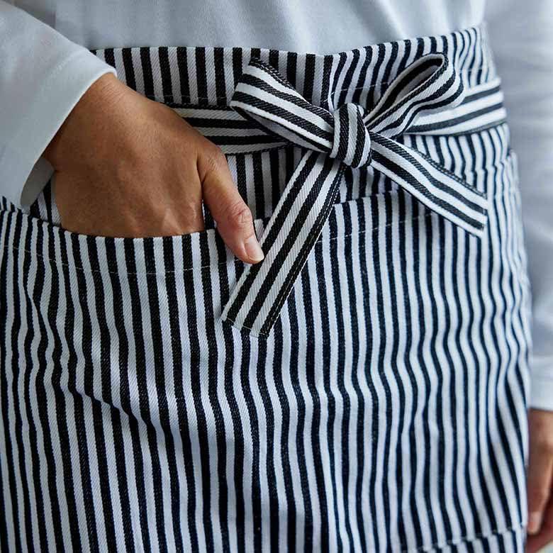 ディーンアンドデルーカ] サロンエプロン ショートストライプ 着丈38cm