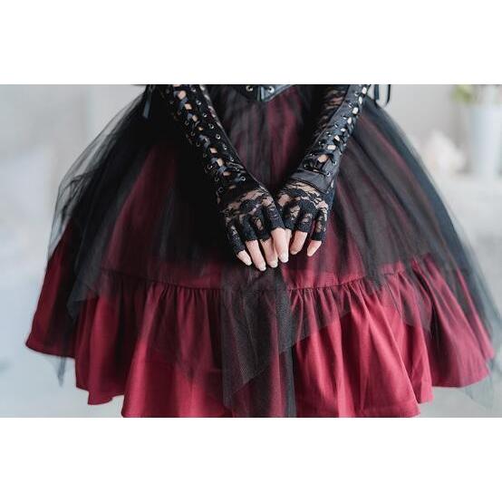 ワンピース 二次元ドレス ロリータ服 コスプレ衣装 ゴシック暗黒系 美少女 欧米風宮廷風 3点セット スカラップ ボリューム コスチューム 赤 黒 2枚送料無料 E67 A S K 通販 Yahoo ショッピング