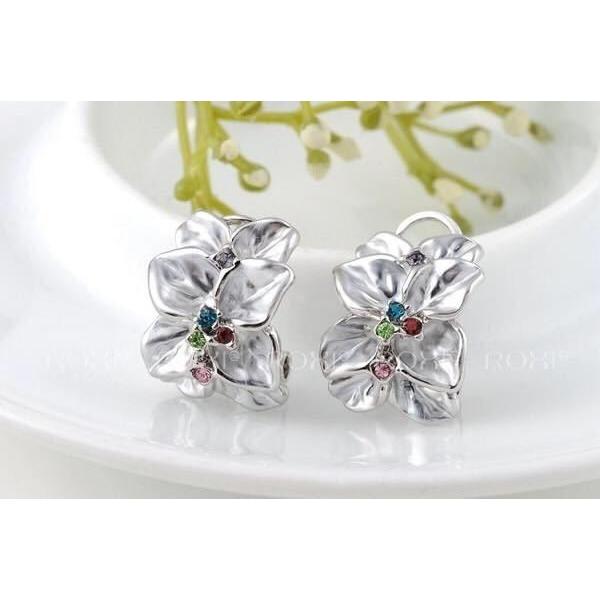 ピアス ROXY タイプ キュービックジルコニア プラチナ仕上げ ピアス | 