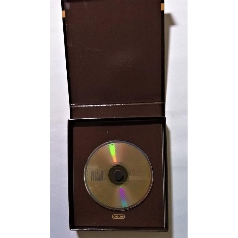 中古CD CNBLUE『 JAPAN BEST ALBUM「Present」 』 輸入盤 / 品番：CMCC
