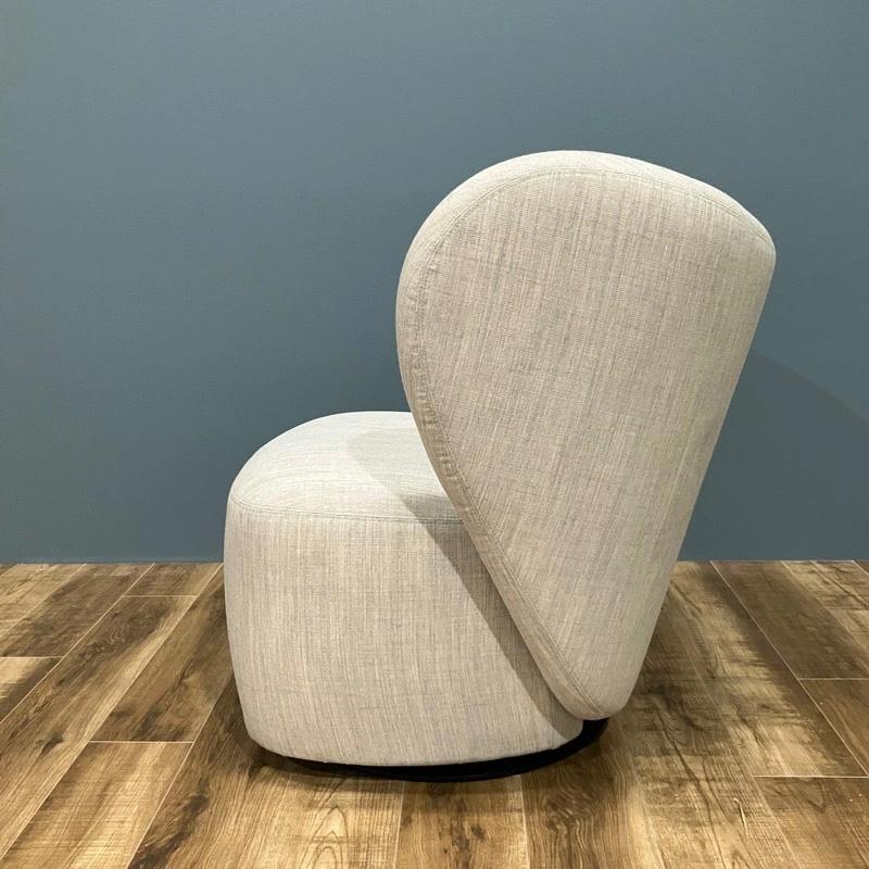 NORR11 Little Big Chair Light beige 北欧 モダン ラウンジチェア １人掛け ソファの画像