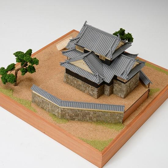 ウッディジョー/木製建築模型 1/150備中松山城+ジオラマ・塗料セット｜a9ayoka｜03