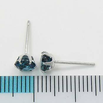 18金ホワイトゴールド インディゴブルートパーズ六本爪ピアス(通常芯・シリコンキャッチ付) |  | 03