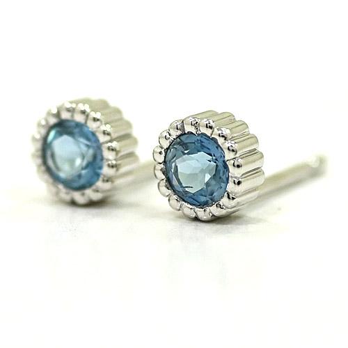 18金ホワイトゴールド　アクアマリンAAA　4mm　ピアス　（太さ0.9mm　長さ10mm芯　シリコンキャッチ付)の画像