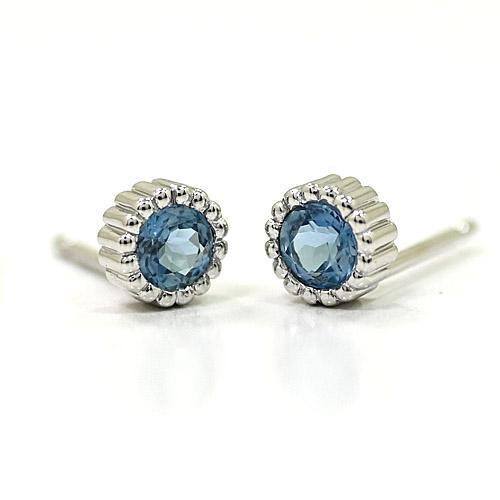 18金ホワイトゴールド　アクアマリンAAA　4mm　ピアス　（太さ0.9mm　長さ10mm芯　シリコンキャッチ付)の画像