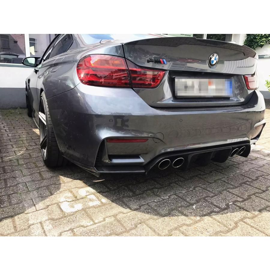 BMW M3 F80 M4 F82 F83 カーボンリアディフューザー : 厚木 BMW M3 F80 M4 F82 F83 カーボンリアディフューザー : 厚木