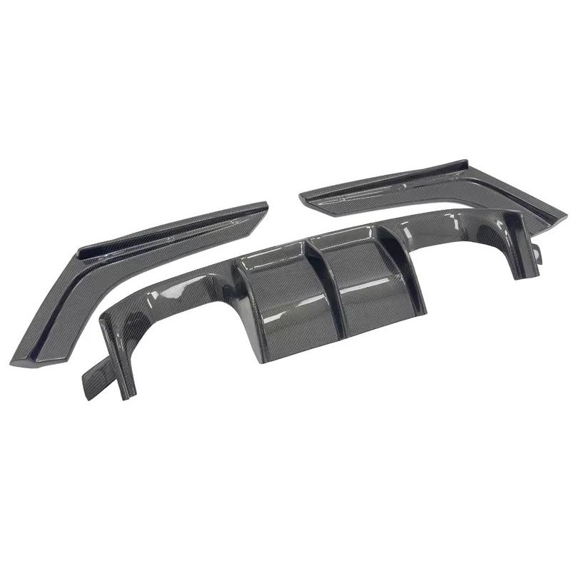 BMW M3 F80 M4 F82 F83 カーボンリアディフューザー : 厚木 BMW M3 F80 M4 F82 F83 カーボンリアディフューザー : 厚木