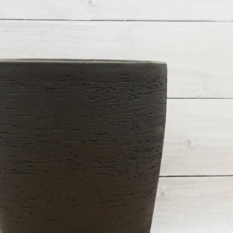 植木鉢 おしゃれ カイトコニックS 20cm 6.5号 底穴あり 黒 テラコッタ