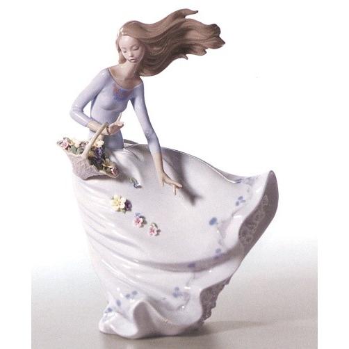 LLADRO リヤドロ 風のいたずらリヤドロ LLADRO 風のいたずら 01006767